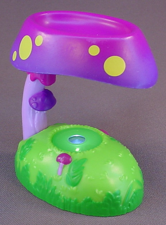 Hatchimals Fabula Forest Hatchy Home, Light Up Nest, Season 4, Colleggtibles, Spin Master, Spinmaster, Lights Up When The Green Circle Is Pressed, Has Been Tested, Uses One AAA Battery (Not Included)