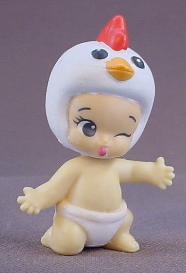 Baby Twozie Henrietta Figure With A White Chicken Hat, Season 1, Two Noisy, 2016-2017 Moose, Twozies, The Head Turns, Doll, T1-005
