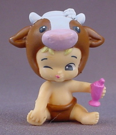 Baby Twozie Earl Figure With A Pink & Brown Cow Hat, Two Cool Ice Cream Cart, 2016-2017 Moose, Twozies, The Head Turns, Doll