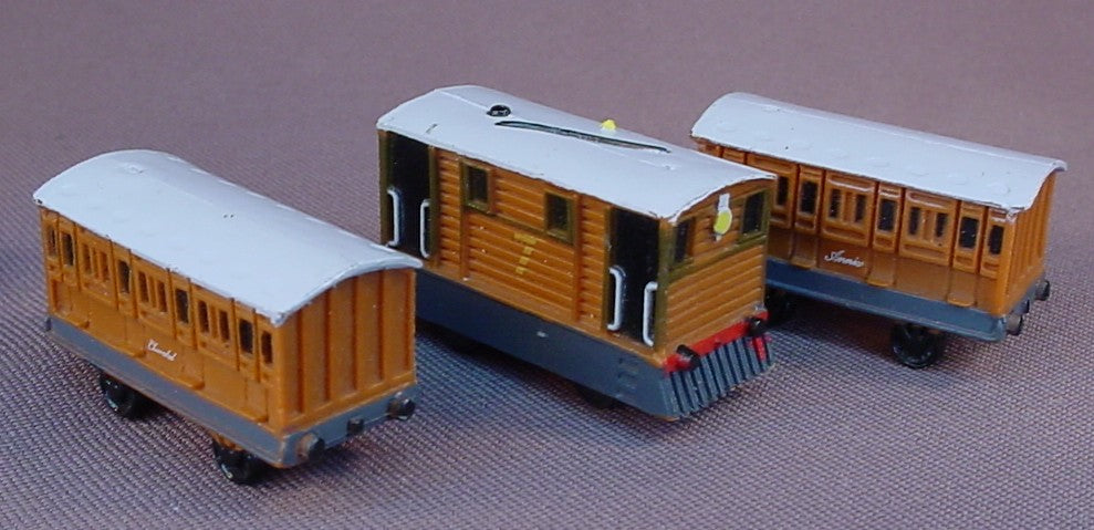 Thomas The Tank Engine Set Of 11 Engines & Cars, PVC Figures, 1 1/2 To 2 1/4 Inches Long, The Wheels Do Not Turn, Gullane