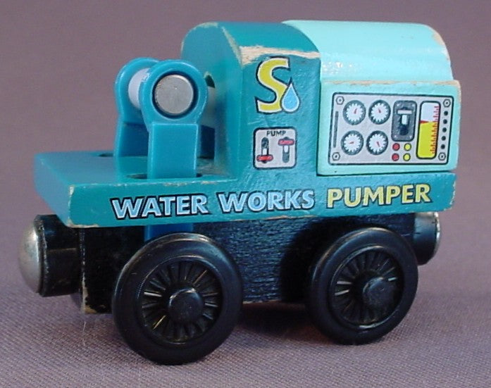 Thomas The Tank Engine Sodor Water Works Water Pumper Wooden Train Car With Magnets At Both Ends, From A Thomas & Friends Wooden Rail Line LC99190, Learning Curve, 2003 To 2005, The Pump Handle Moves Up And Down