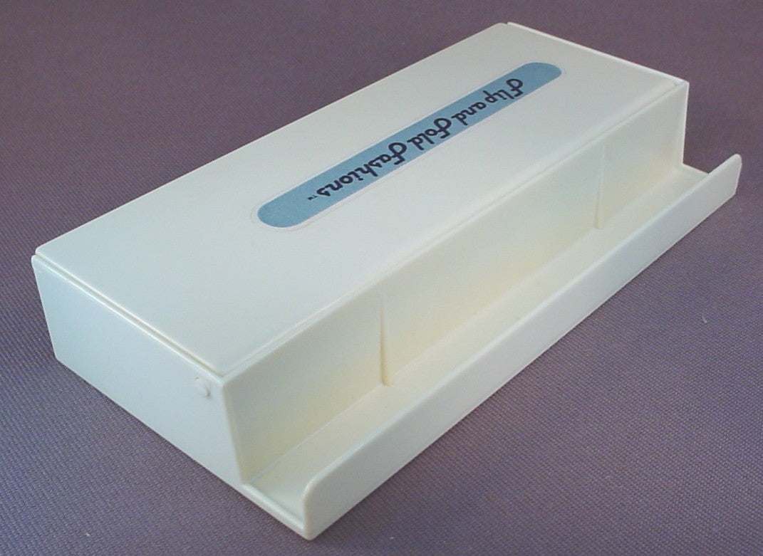 Vintage Tomy 1981 Flip And Fold Fashions Storage Box With 17 Accessories, The Accessories Clip Into A Base To Accessorize The Fashions Created