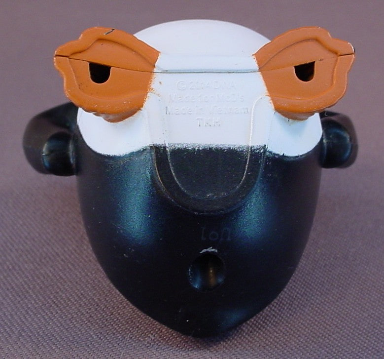 Penguins Of Madagascar Movie Private Water Squirting Figure, 3 Inches Tall, 2010 McDonalds