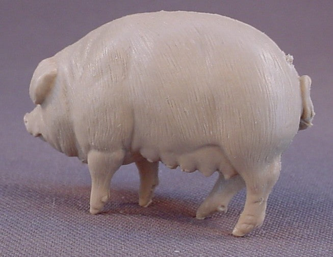 Marx Vintage Prize Livestock Farm Animals, Lot Of 8 Animals, Tan Color, 1950's Or Early 1960's, Louis Marx & Co., 2 American Guernsey Cows, Brown Swiss, Ayrshire, Hereford, American Short Horn, Black Angus, Poland Pig