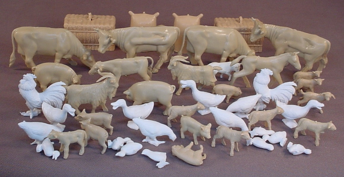 Marx Vintage Farm Animals In Tan And White, 46 Pieces, 1960's Louis Marx & Co.