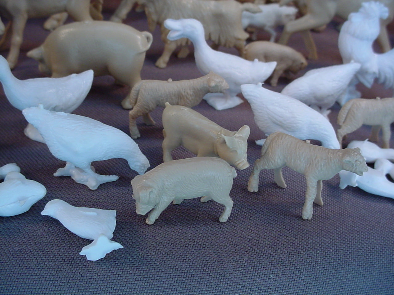 Marx Vintage Farm Animals In Tan And White, 46 Pieces, 1960's Louis Marx & Co.