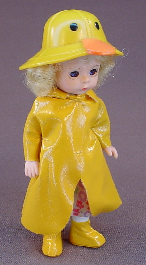 Madame Alexander It's Raining Doll, Wearing A Yellow Raincoat & Ducky Hat, 5 Inches Tall, 2003 McDonalds