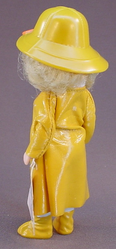 Madame Alexander It's Raining Doll With The Paper Tag, Wearing A Yellow Raincoat & Ducky Hat, 5 Inches Tall, 2003 McDonalds