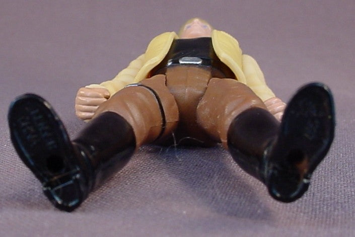 Star Wars Luke Skywalker Medal Ceremony Action Figure With The Blaster And Medallion Accessories, 1997 Kenner, LFL, The Power Of The Force, Freeze Frame Series, A New Hope, 3 3/4 Inches Tall, Star Wars Toy