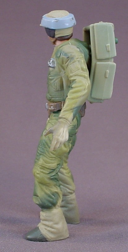 Star Wars Endor Rebel Soldier Action Figure With The Backpack And Blaster Rifle Accessories, 1997 Kenner, LFL, The Power Of The Force, Endor Rebel Commando Or Trooper, 3 3/4 Inches Tall, Star Wars Toy