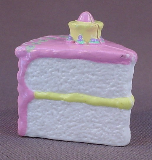 Mimi And The Goo Goos Mini Polly Pocket Style Cake That Opens To Reveal A Party Room Inside, Does Not Have A Doll Figure, 1 1/2 Inches Tall, Mattel, 1994 Blue Bird Toys, Bluebird, Vintage