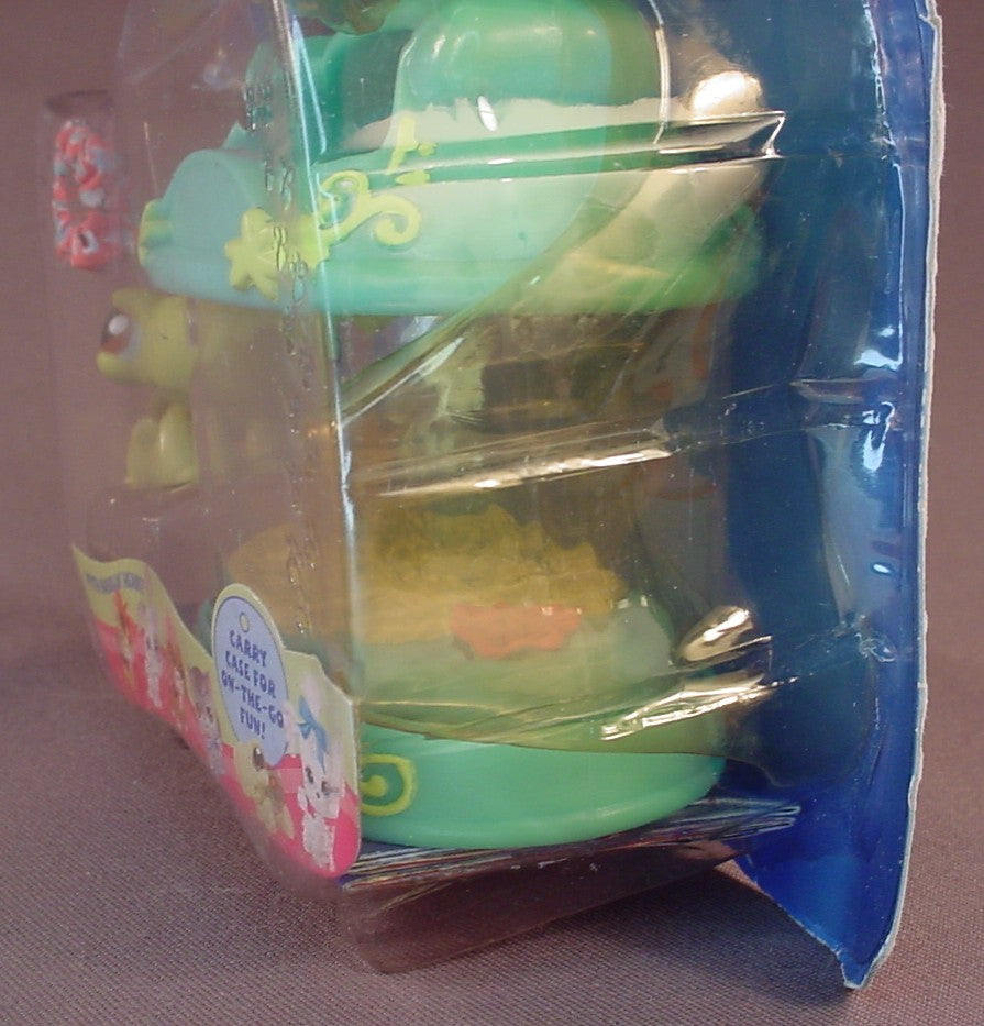 Littlest Pet Shop #8 Green Frog With Terrarium In The Original Sealed Package, The Package Has Some Wear, 2004 Hasbro, Portable Pets, LPS