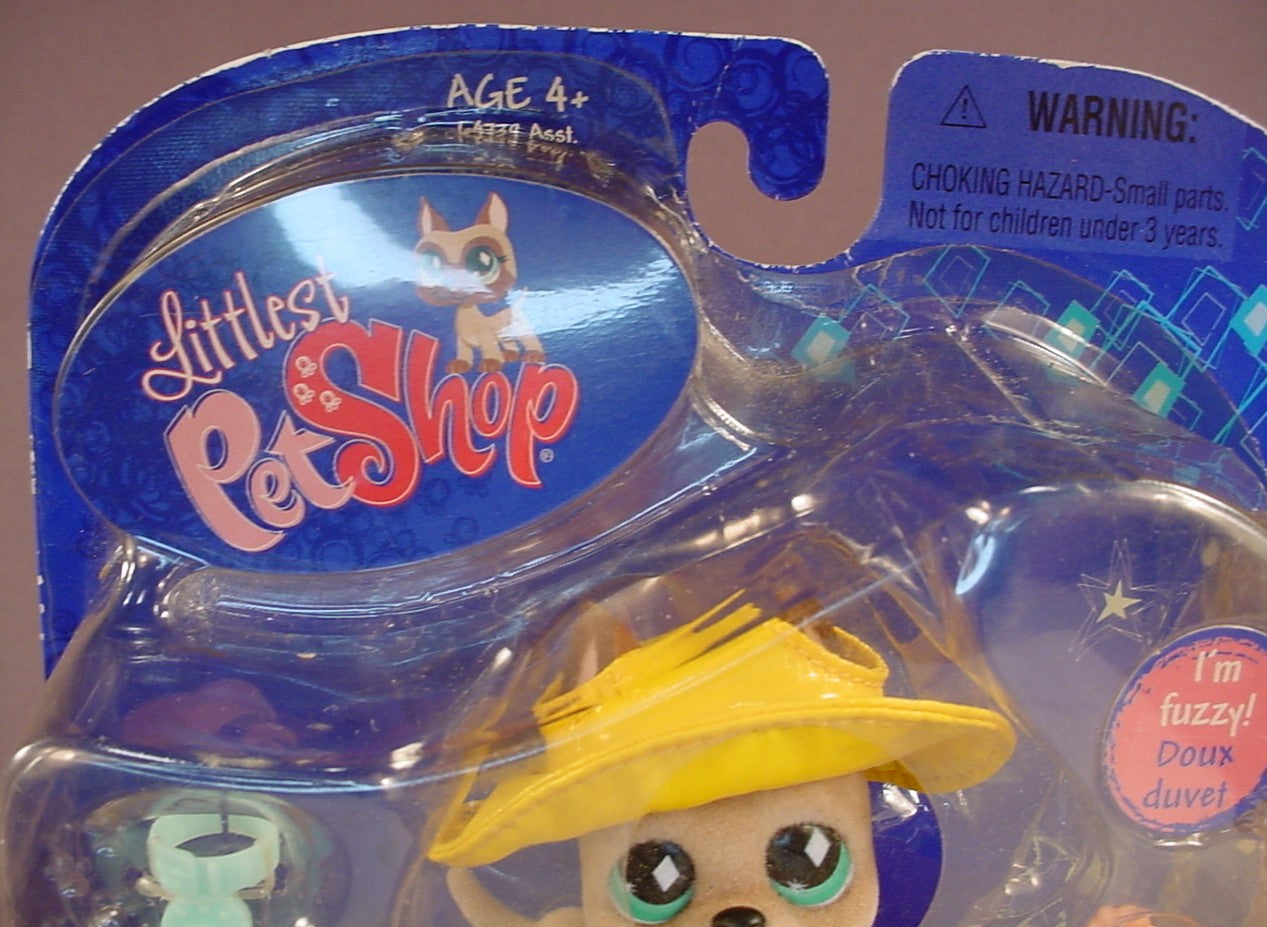Littlest Pet Shop #636 Flocked Or Fuzzy Great Dane Dog In The Original Sealed Package, The Package Has Some Wear, Has The Complete Set Of Original Accessories, 2008 Hasbro, Fanciest Pets, Puppy Dog, LPS