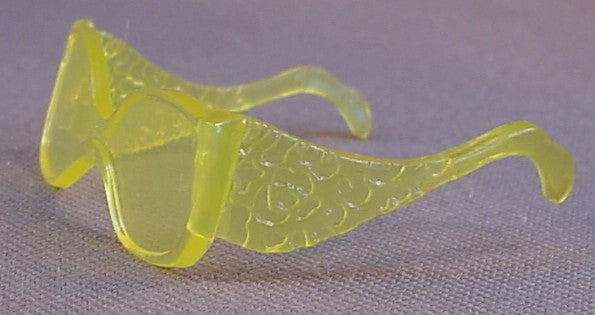 Monster High Yellow Sunglasses For A Gloom Beach Clawdeen Wolf Doll, 2024 Mattel