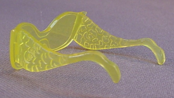 Monster High Yellow Sunglasses For A Gloom Beach Clawdeen Wolf Doll, 2024 Mattel