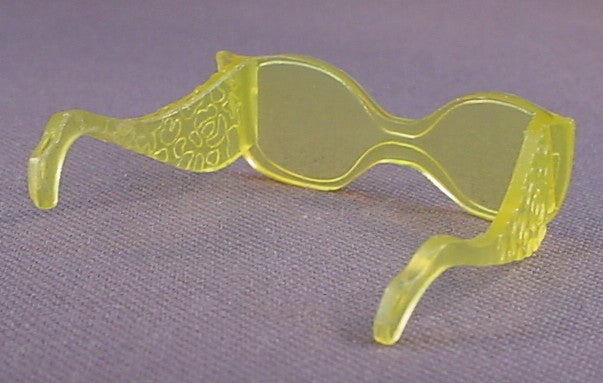 Monster High Yellow Sunglasses For A Gloom Beach Clawdeen Wolf Doll, 2024 Mattel