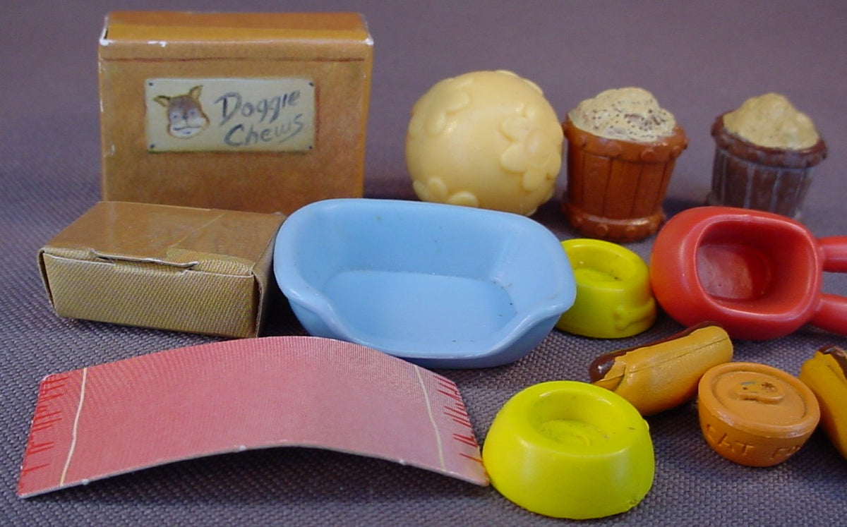 Snubbies Lot Of Accessories From Various Sets, Toy Quest, Includes Parts From These Sets: Cozy Cottage, Doggie Daycare, Doggie Mansion, Nina's Hot Dog House