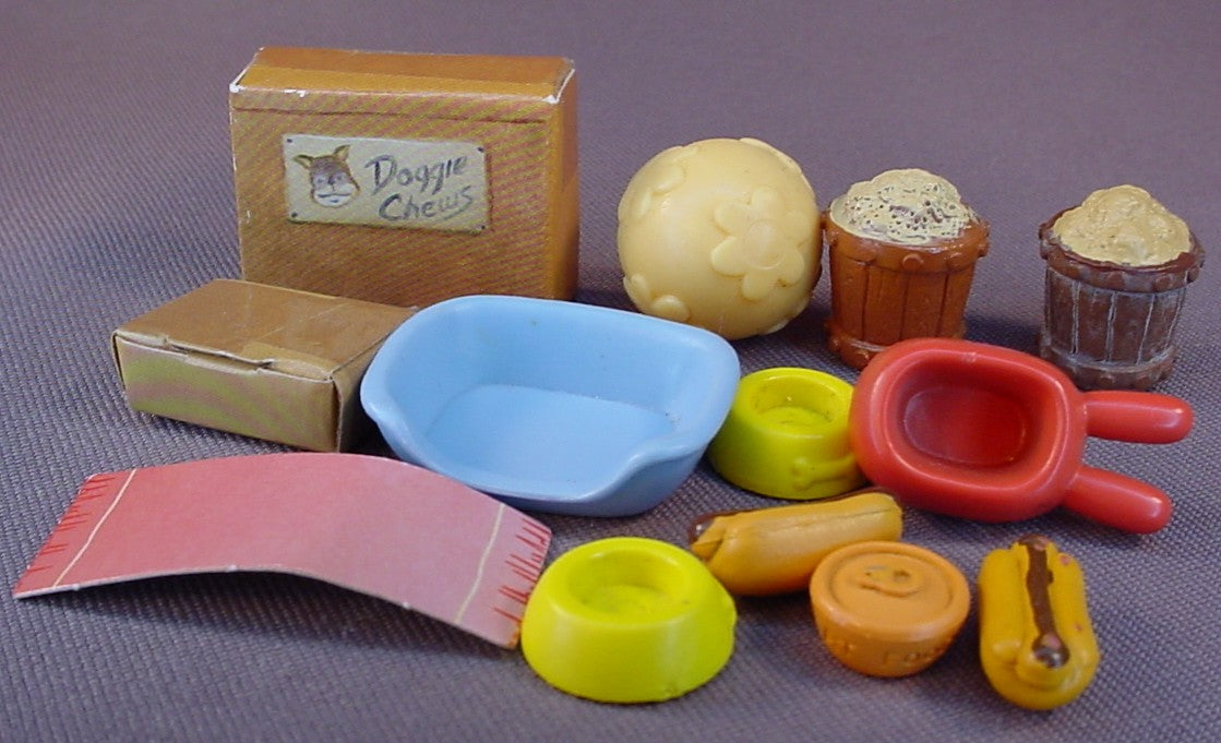 Snubbies Lot Of Accessories From Various Sets, Toy Quest, Includes Parts From These Sets: Cozy Cottage, Doggie Daycare, Doggie Mansion, Nina's Hot Dog House