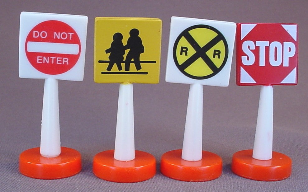Thomas The Tank Engine & Friends Set Of 4 Plastic Road Signs On Bases, 4 1/2 Inches Tall, Railroad, Train