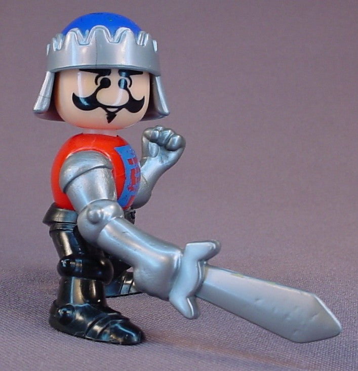 Lil' Playmates Medieval Knight Figure Toy, 2 1/2 Inches Tall, The Arms Move, The Head & Waist Swivel, 1995 Lil Playmates