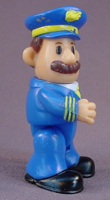 Keenway Big Steps Airline Pilot Figure, 2 1/2 Inches Tall, The Arms & Legs Move, The Head Swivels, Keenway Big Steps Holiday Flight, Keenway Jumbo Jet, Action Figure