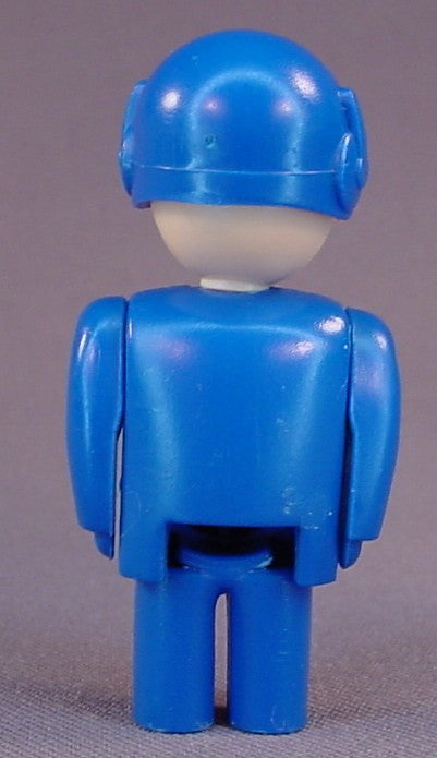 Meccano Pilot Figure, 1996 Junior Pilot Or Aviator, Meccano Jr Airline Set, Meccano Jr City Set, 2 3/8 Inches Tall, The Head Swivels, The Arms Move And It Bends At The Waist, Vintage Toy