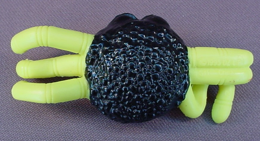 Checkers Restaurant 1995 Creepy Strawlers Yellow & Black Spider Figure Toy, Slides Onto A Straw, 3 Inches Wide
