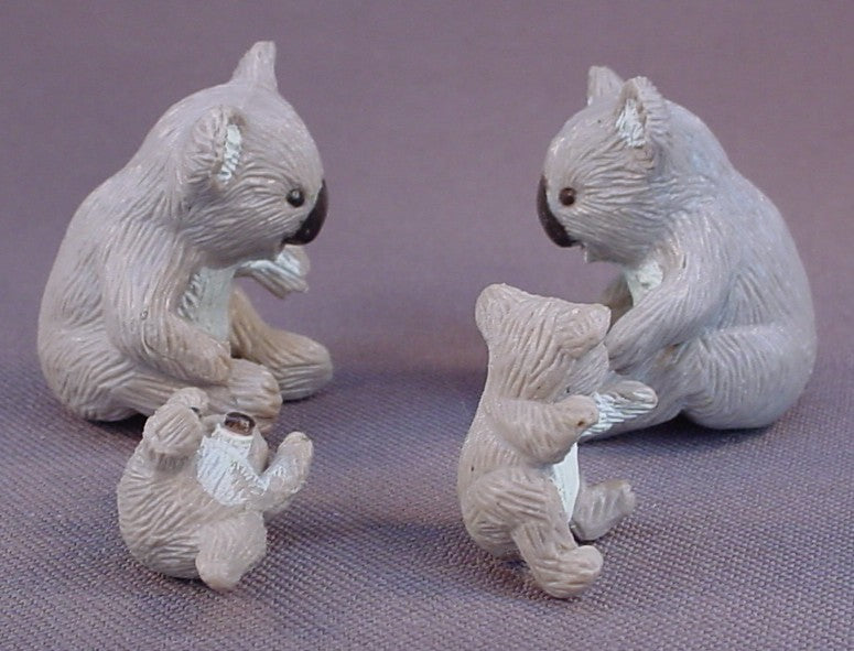 Puppy In My Pocket, Koala Bear Family, #7 Katie, Set Of 2 Mother Animal Figures And 2 Different Baby Koala Figures, Baby Surprise, Jungle In My Pocket, Vintage, 1996 M.E.G.