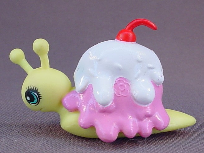 Polly Pocket Cutant Snailana Split PVC Figure, Cutants, Kawaii Snail, Mattel