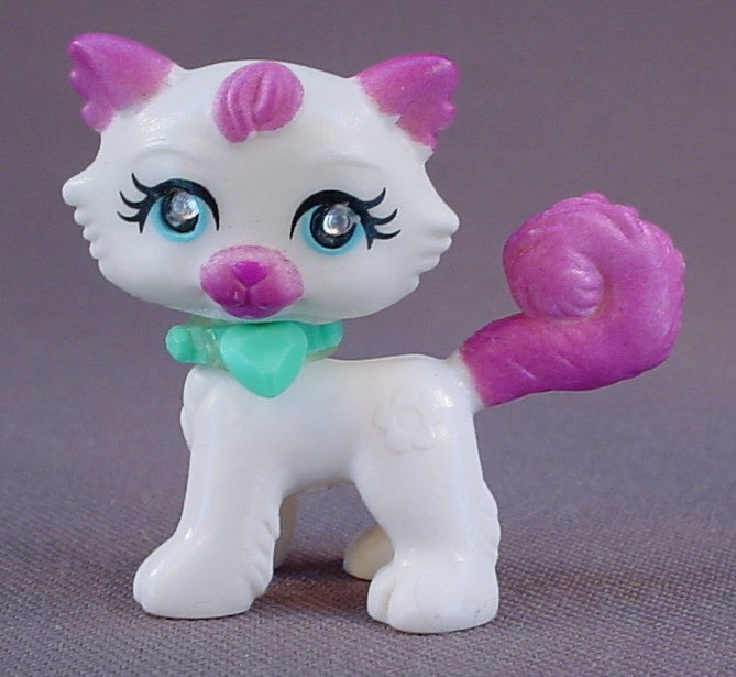 Polly Pocket Sparklin' Pets #55 White Kitty Cat With A Blue Collar, From A Sparklin' Pets Spa Playset #N1695, 2008 Mattel