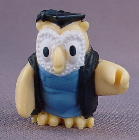 Teeny Weeny Families Owl Figure From An Owl School In A Boot Playset, High School Teacher Or College Graduate, University, 1 Inch Tall, Vintage, 1995 Vivid Imaginations, Similar To Polly Pocket