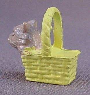 The Wizard Of Oz Toto In A Yellow Basket Accessory For A 1988 4 Inch Tall Dorothy PVC Figure, MGM Turner, Vintage, Multi Toys Corp, Multitoys