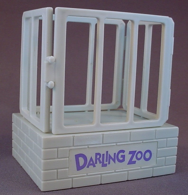 Darling Animal Friends Grey Zoo Enclosure For An Elephant And Her Baby, Peanuts, The Cage Door Opens, Vintage, 1993 Trendmasters