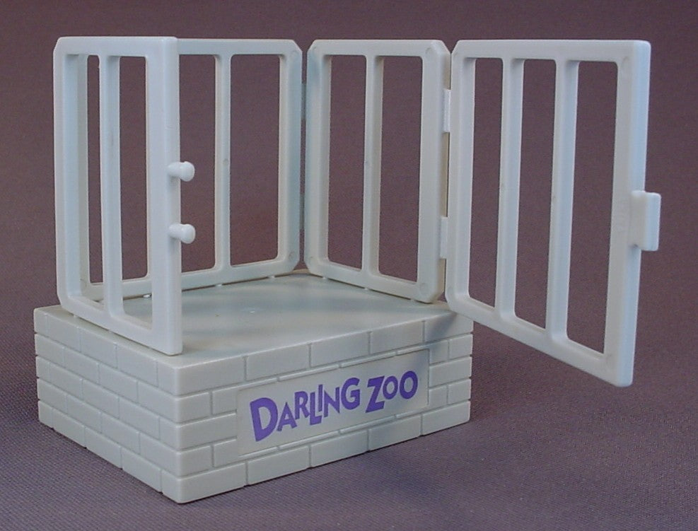 Darling Animal Friends Grey Zoo Enclosure For An Elephant And Her Baby, Peanuts, The Cage Door Opens, Vintage, 1993 Trendmasters