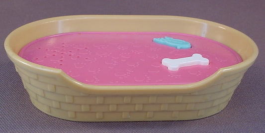Barbie Pet Doctor Pet Bed With Sounds, Press The Mouse To Make It Meow, Press The Bone To Make It Bark, 4 1/4 Inches Long, Has A Clean Battery Compartment, Has Been Tested, Vintage, 1995 Mattel