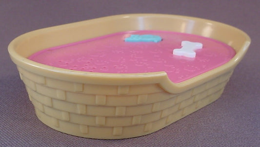 Barbie Pet Doctor Pet Bed With Sounds, Press The Mouse To Make It Meow, Press The Bone To Make It Bark, 4 1/4 Inches Long, Has A Clean Battery Compartment, Has Been Tested, Vintage, 1995 Mattel