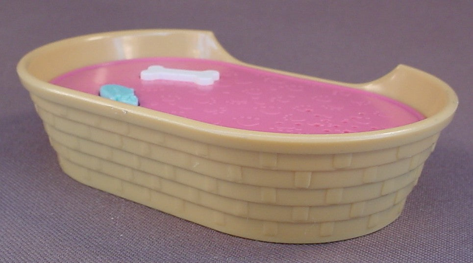 Barbie Pet Doctor Pet Bed With Sounds, Press The Mouse To Make It Meow, Press The Bone To Make It Bark, 4 1/4 Inches Long, Has A Clean Battery Compartment, Has Been Tested, Vintage, 1995 Mattel