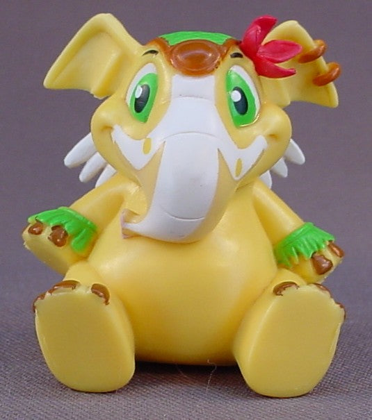 Neopets Island Elephante PVC Figure, 2 1/4 Inches Tall, Mystery Island Series 2 Collection, 2008 Jakks Pacific, Figurine