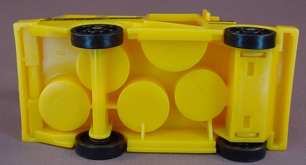 Fisher Price Vintage Yellow 4 Seat School Bus, 2550 Little People School, 4 Seater, LP