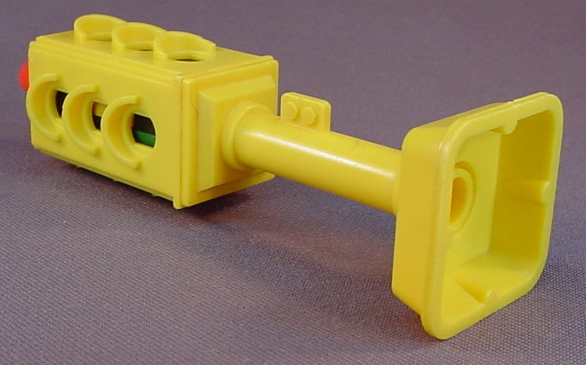 Fisher Price Vintage Yellow Traffic Light Stoplight With Square Base, 2500 Main Street