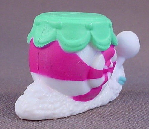 Funko Pop Fortnite Zoey's Pet Snail Figure, 1 5/8 Inches Long