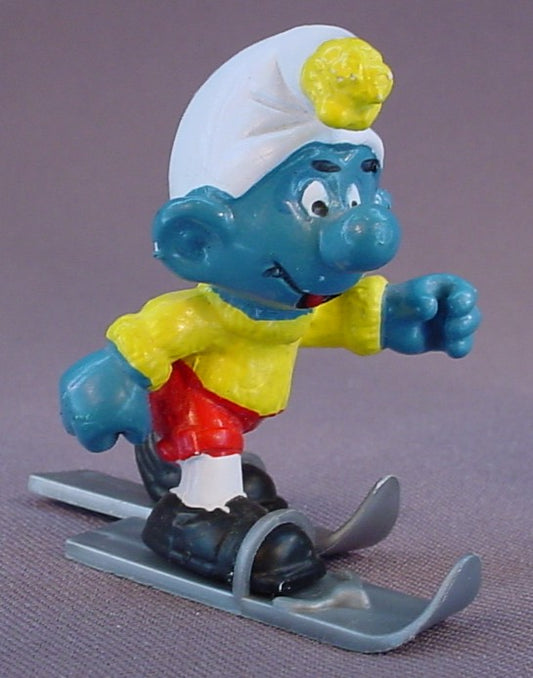 Skier Smurf In A Yellow Sweater PVC Figure, Missing The Poles & One Strap On A Ski Is Broken, Super Smurf Series, #40205, 1978 Peyo Schleich, W. Germany, Smurfs, Vintage, Figurine