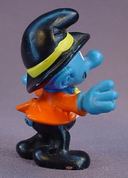 Photographer Smurf PVC Figure, Figure Only, Does Not Have The Camera, Super Smurf Series, #40217, 1981 Peyo Schleich, W. Germany, Mustard Yellow Dot, Smurfs, Vintage, Figurine