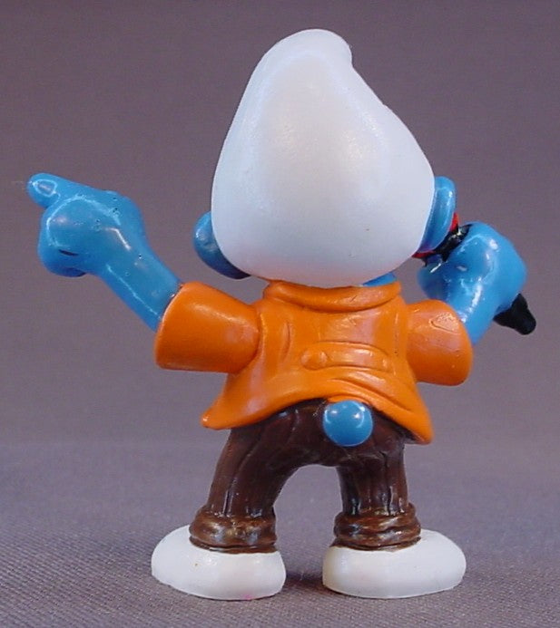 Pop Singer Smurf With An Orange Jacket & A Red Microphone PVC Figure, New Singer, #20451, 1997 Peyo Schleich, Germany, Smurfs, Vintage, Figurine