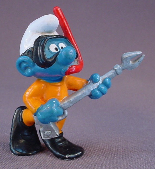 Frogman Smurf With A Snorkel & Spear Gun PVC Figure, #20120, 1980 Peyo Bully, West Germany, Smurfs, Vintage, Figurine