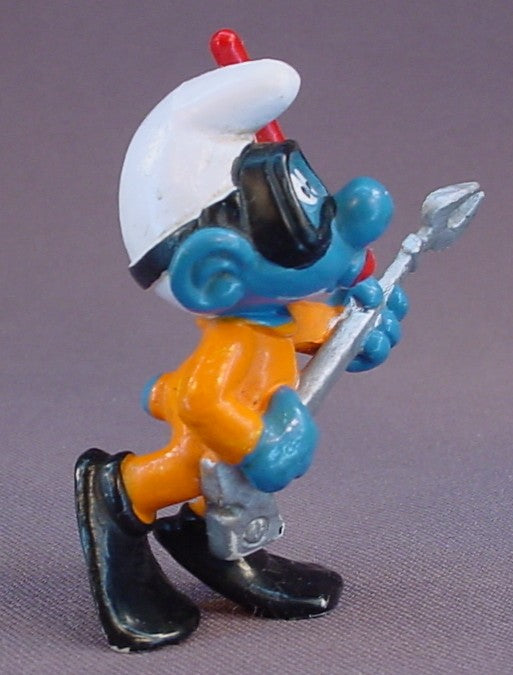 Frogman Smurf With A Snorkel & Spear Gun PVC Figure, #20120, 1980 Peyo Bully, West Germany, Smurfs, Vintage, Figurine