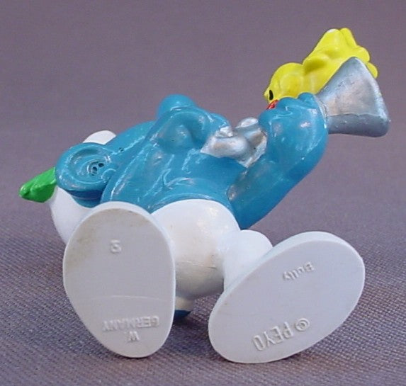 Hunter Smurf With A Yellow Bird Sitting On The End Of His Gun PVC Figure, #20106, 1980 Peyo Bully, West Germany, Smurfs, Vintage, Figurine