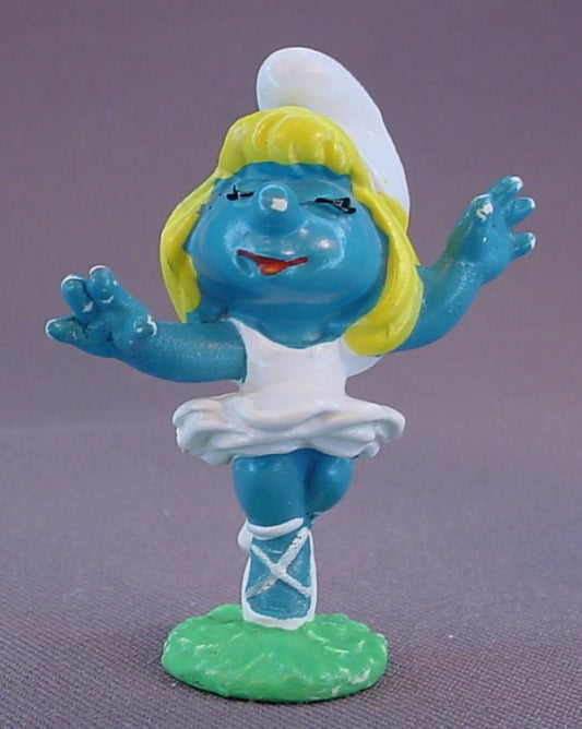 Ballerina Smurfette PVC Figure On A Green Base, #20098, 1977 Peyo Bully, West Germany, Smurfs, Vintage, Figurine