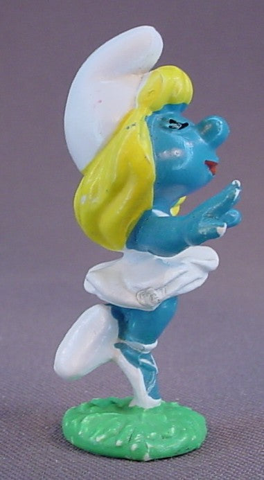 Ballerina Smurfette PVC Figure On A Green Base, #20098, 1977 Peyo Bully, West Germany, Smurfs, Vintage, Figurine