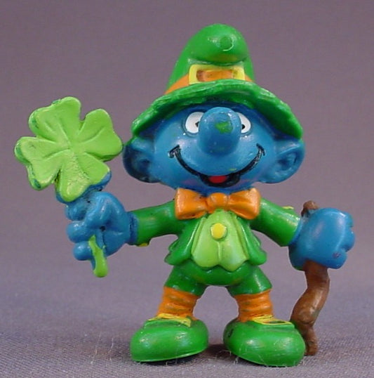 Good Luck Smurf Dressed In Green Irish Clothes & Holding A 4 Leaf Clover PVC Figure, Leprechaun, #20176, 1982 Peyo Schleich, Made In Portugal, Smurfs, Vintage, Figurine, St. Patrick's Day, Green Body & Face